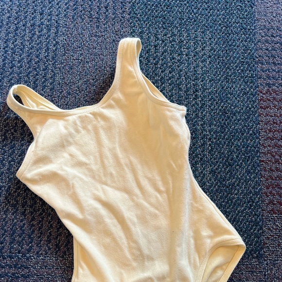 Little girl ballet outfit set for dance class, Capezio leotard & skirt, size 6-7 - Picture 2 of 5